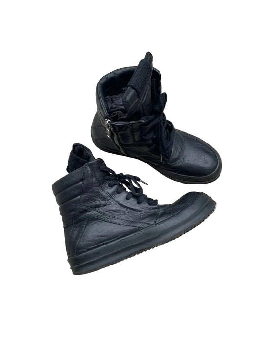 Triple Black Geobasket AW11